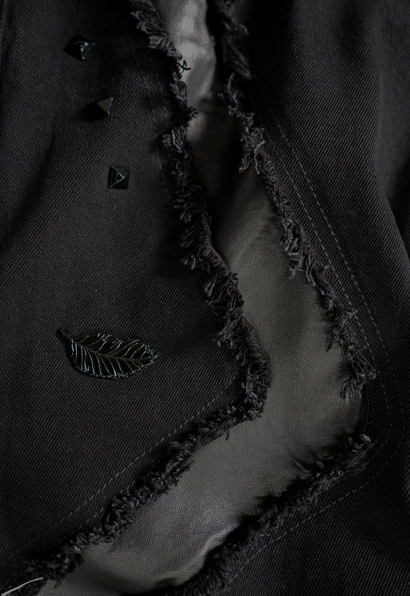 Prestigious Studded Crewneck Sweater, Black Denim Jeans and Strapback Hat Bundle