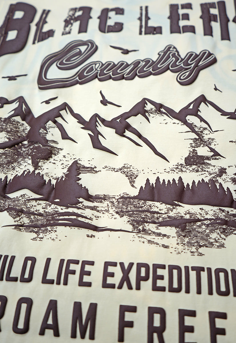 Wild Life Expedition T-Shirt, Denim Jeans and Trucker Hat Bundle