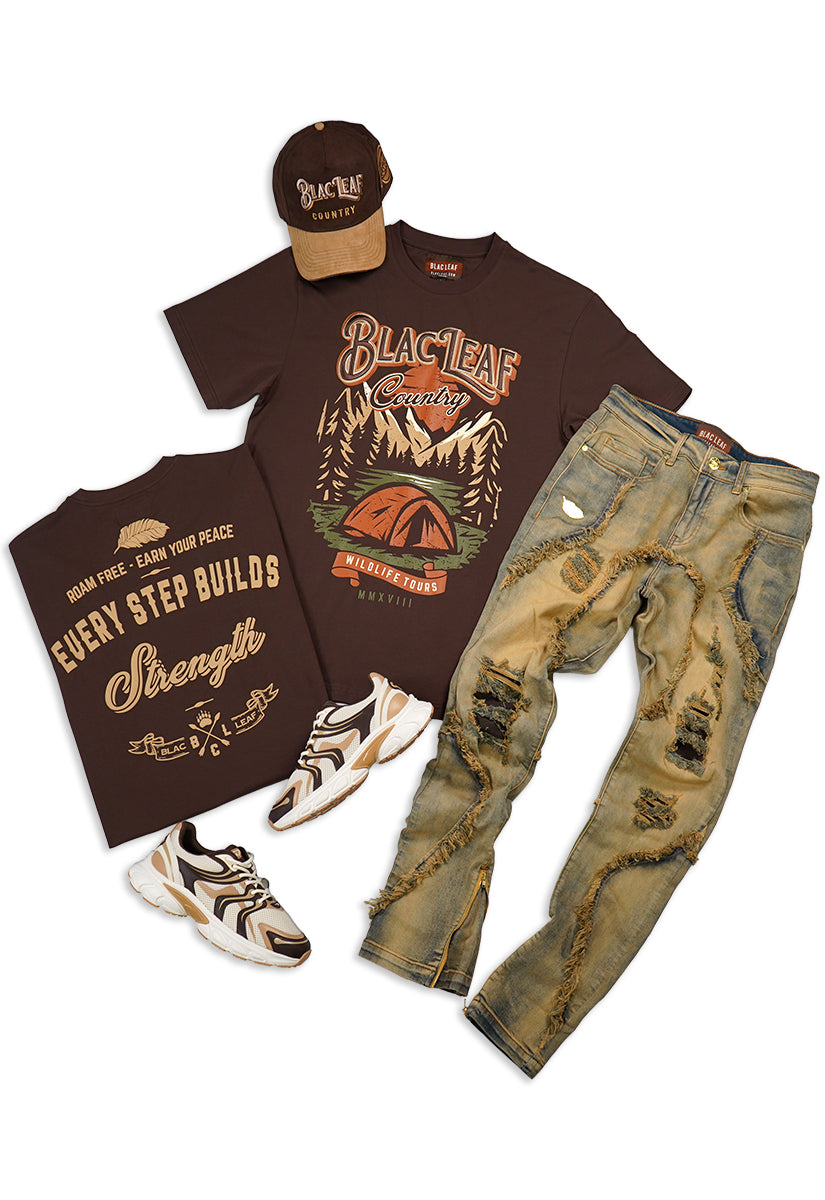 Roam Free T-Shirt, Denim Jeans,Trucker Hat and Sneakers Bundle