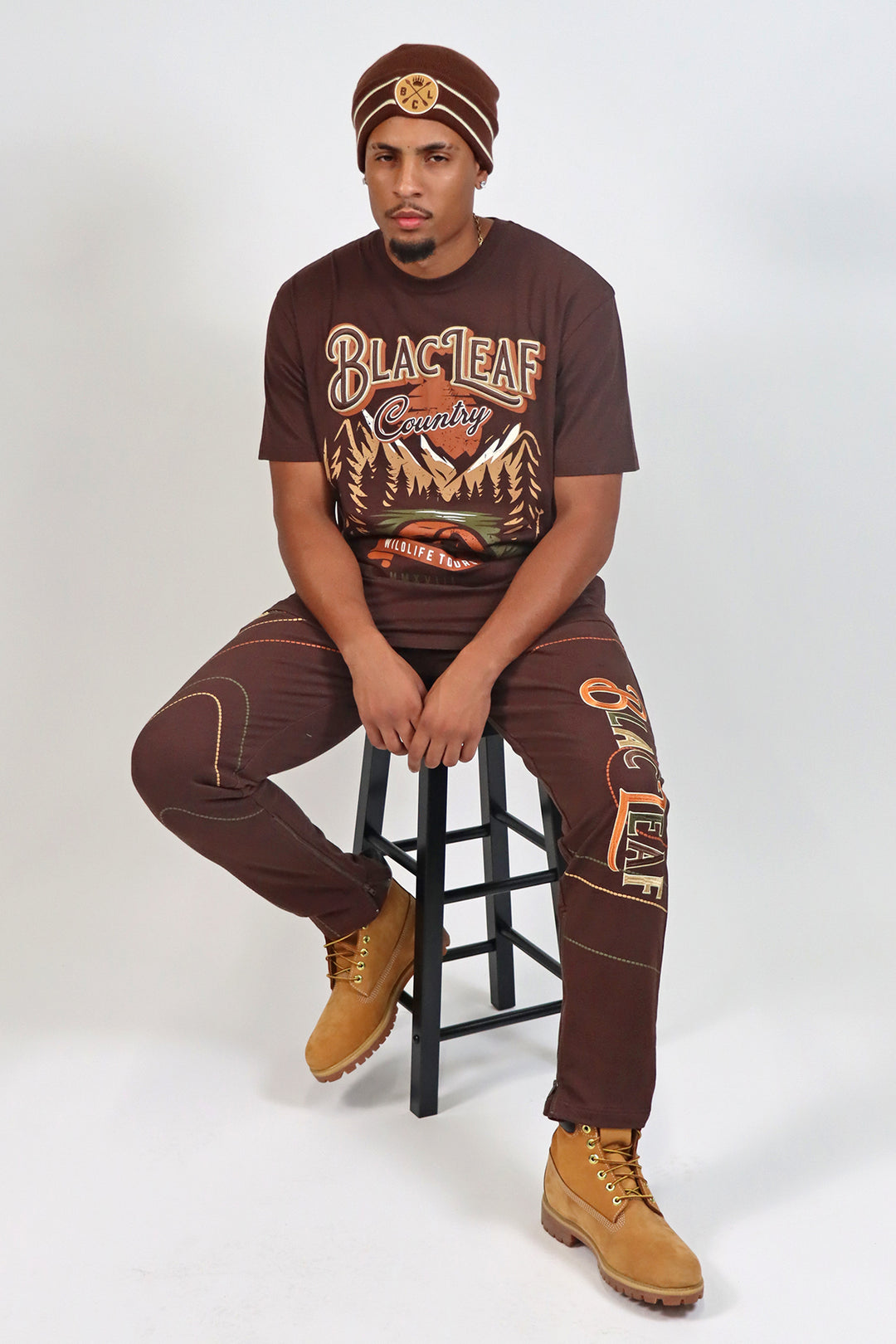 Roam Free T-Shirt, Denim Jeans and Beanie Bundle