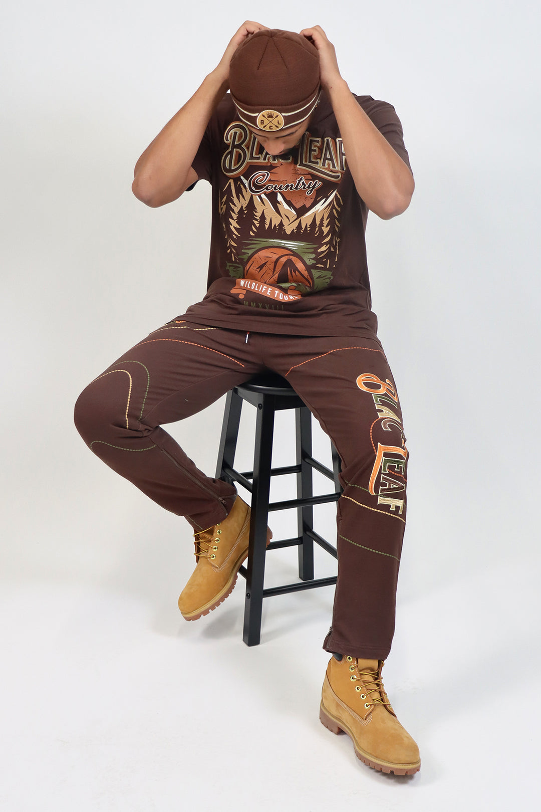 Roam Free T-Shirt, Denim Jeans and Beanie Bundle