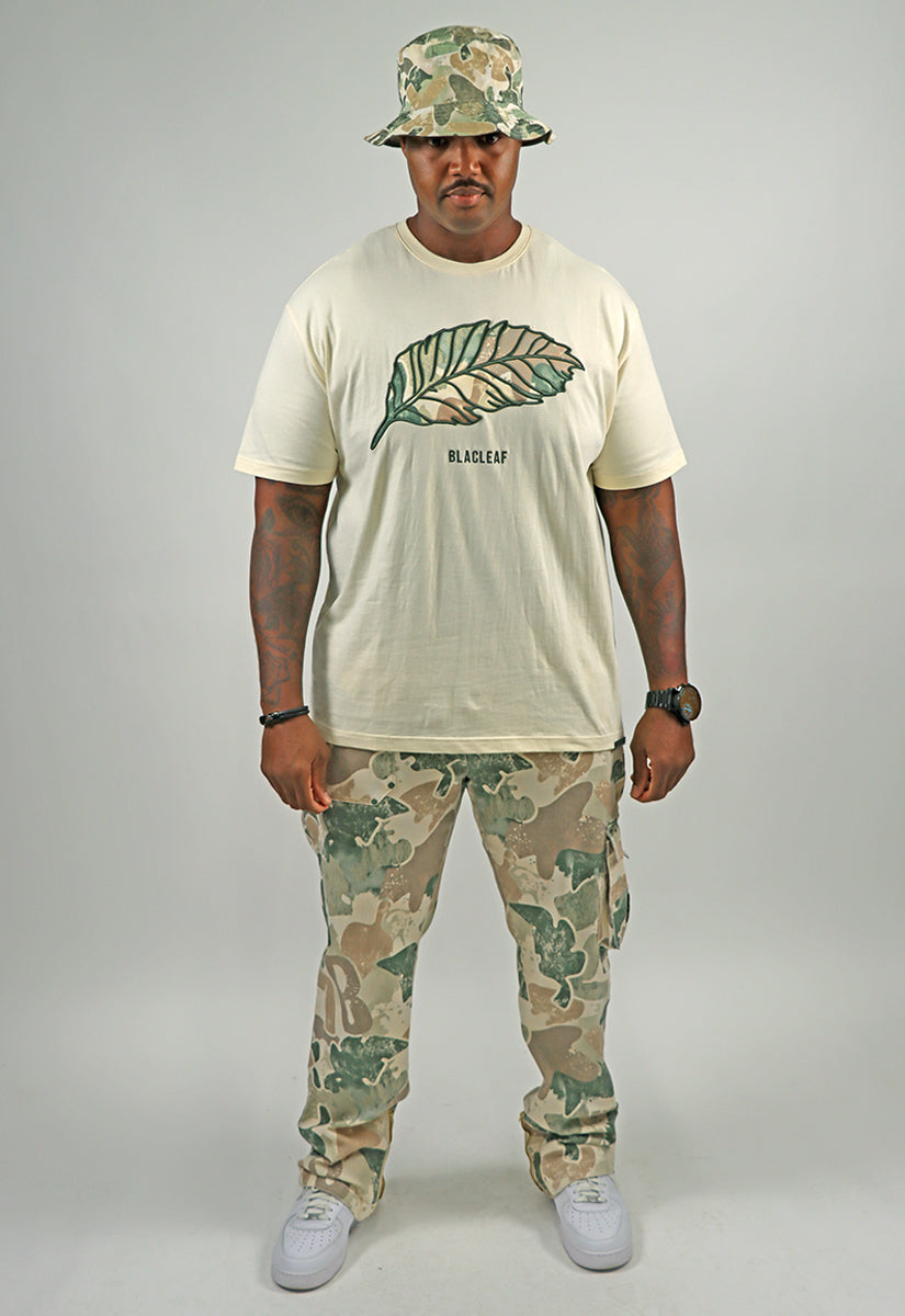 Embracing Life T-Shirt, Denim Jeans and Bucket Hat Bundle