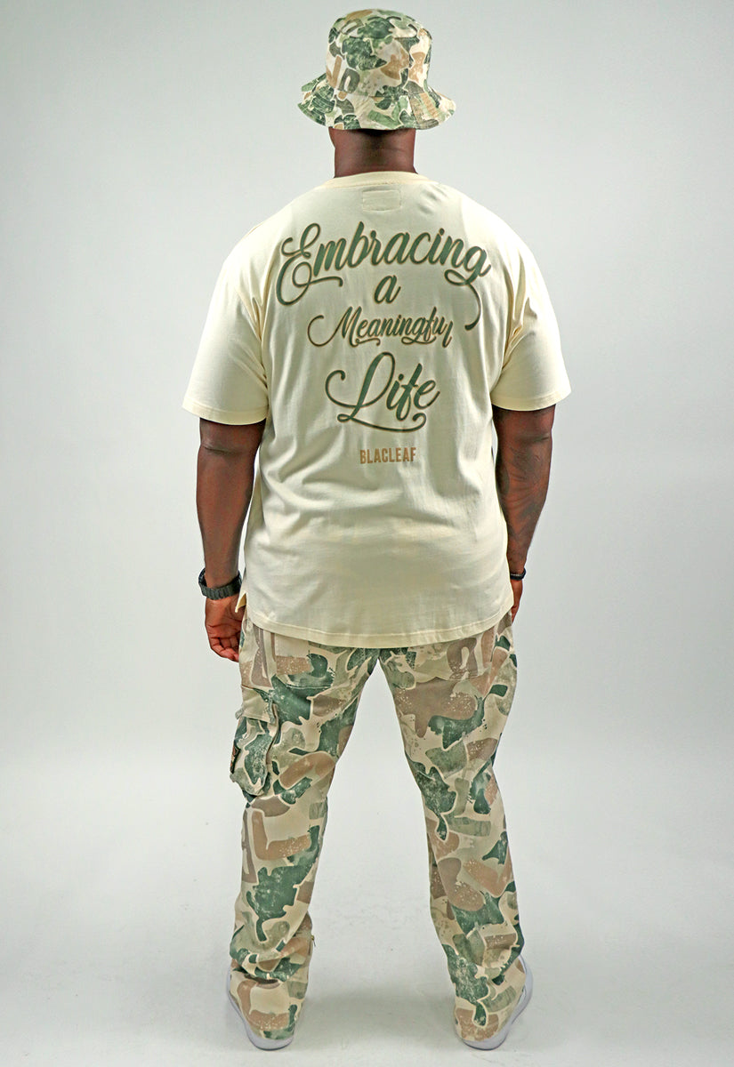 Embracing Life T-Shirt, Denim Jeans and Bucket Hat Bundle